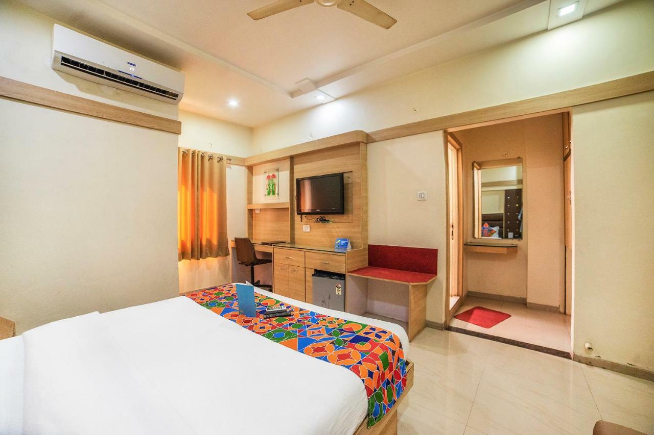 Fabhotel Santoor Geeta Bhawan Square Индаур Экстерьер фото