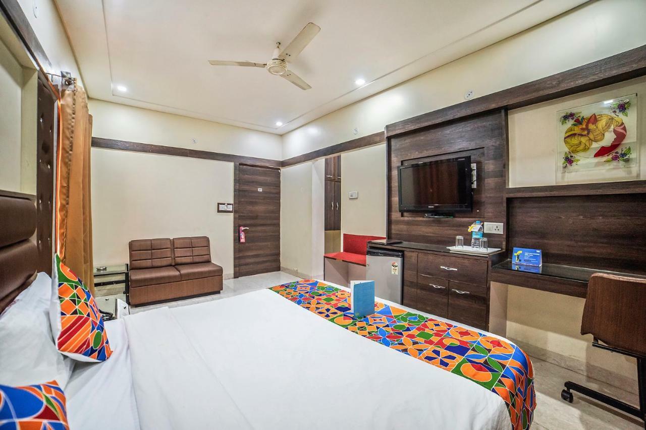 Fabhotel Santoor Geeta Bhawan Square Индаур Экстерьер фото